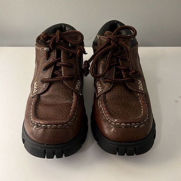 Carter's Toodler Brown Faux Leather Chunky Platform Lace Up Ankle Boot 12-18 Mos - Picture 2 of 9